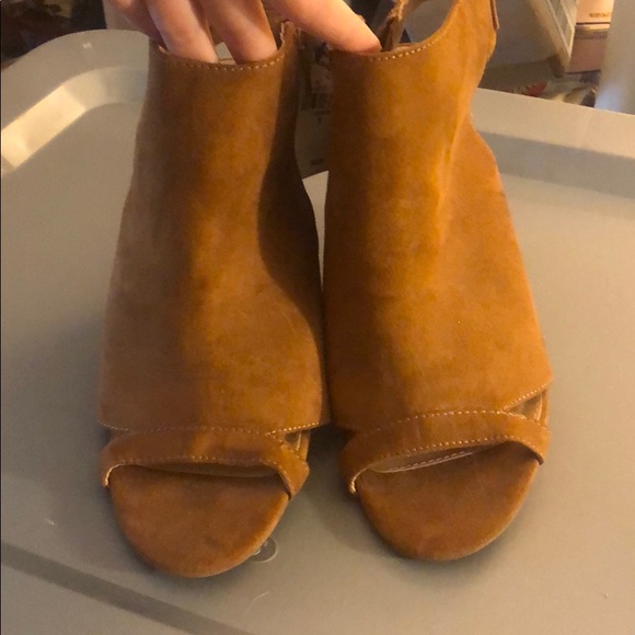 BNWT Express wedges - Picture 4 of 6